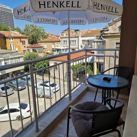 De Ja Vu- Zdravez Apartment