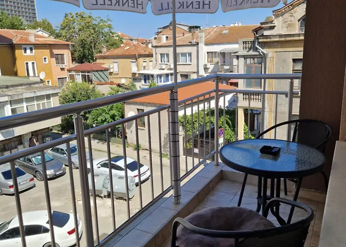 De Ja Vu- Zdravez Appartement